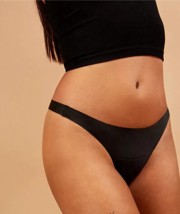 תחתוני מחזור רב פעמיים INVISIBLE THONG BLACK